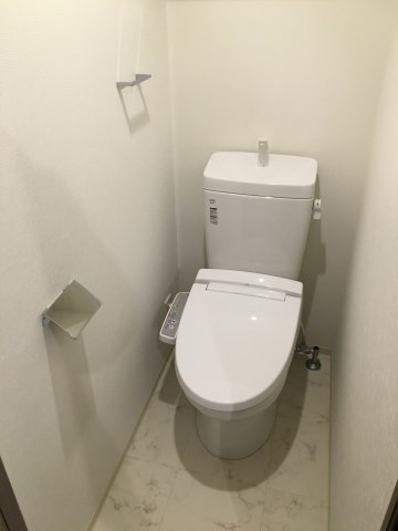 トイレ　落ち着いたトイレです
