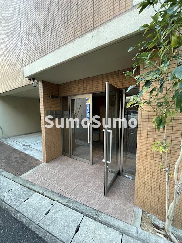 エントランス　清潔なエントランスです