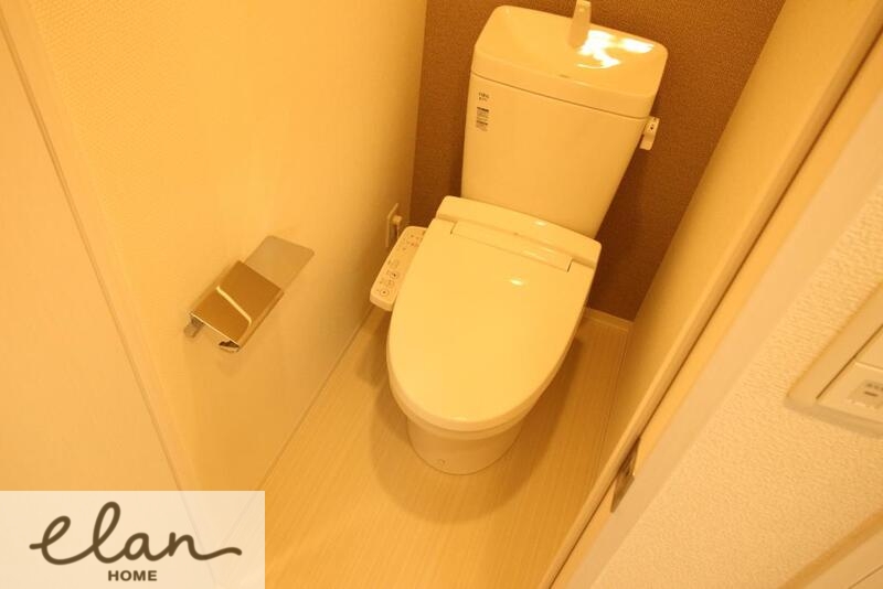 ＪＲ大阪環状線 玉造駅 徒歩7分 9階建 築9年のトイレ写真