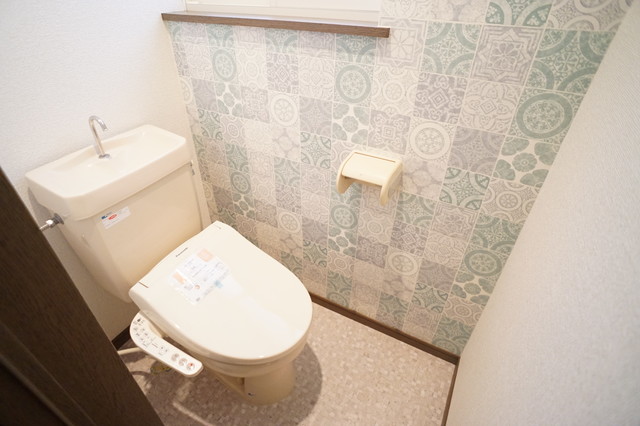 ＪＲ越後線 内野駅 徒歩12分 2階建 築32年のトイレ写真