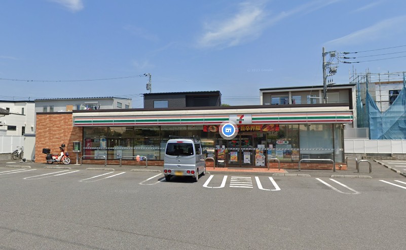 コンビニ　セブンイレブン鎌ヶ谷8丁目店（コンビニ）まで250m