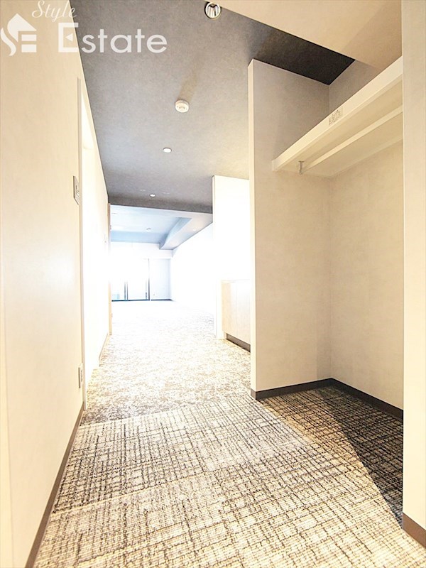 地下鉄東山線 亀島駅 徒歩4分 7階建 築6年の玄関写真