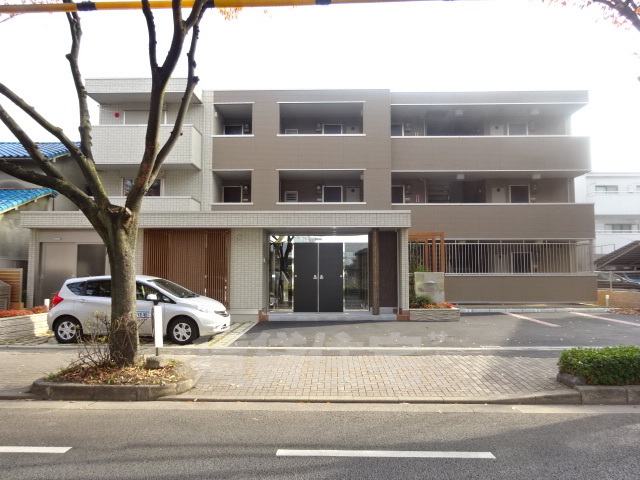 南海高野線 三国ケ丘駅 徒歩10分 築11年
