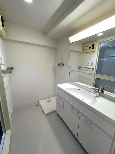 洗面設備　※他号室参照写真※