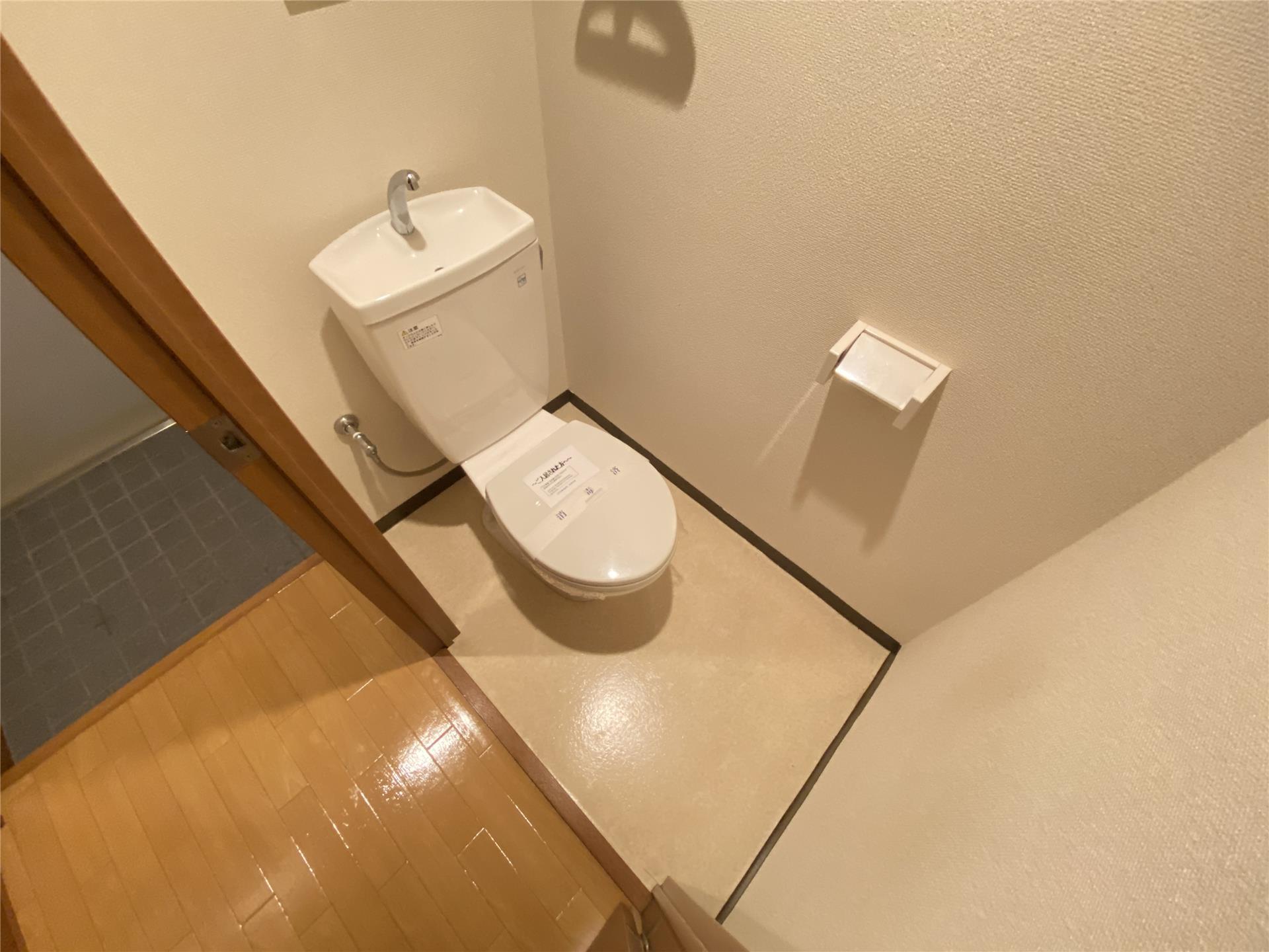 トイレ　お掃除の簡単にできる洋式トイレです♪