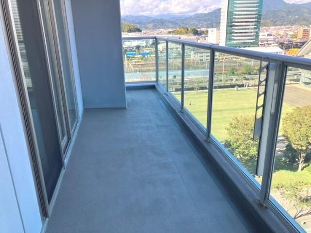 バルコニー　バルコニーがあります