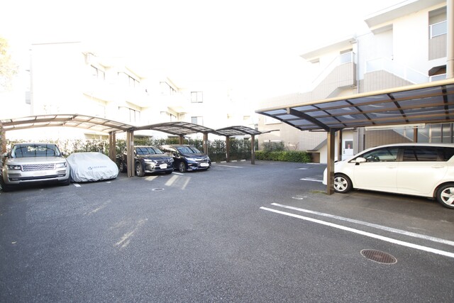駐車場　◆駐車場　ＥＶ設備も４区画対応済（空き状況・使用料等詳細はご