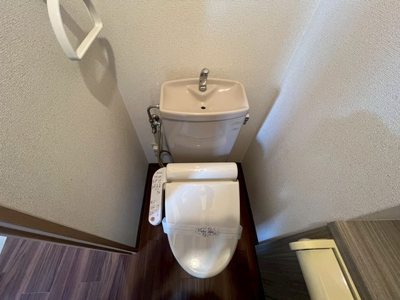 トイレ　※別部屋の写真です
