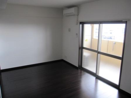 居室・リビング　エアコン備付