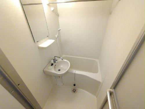 バス・シャワールーム　暖房機能無し浴室乾燥機付き