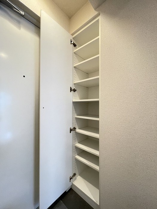 玄関　シューズボックス