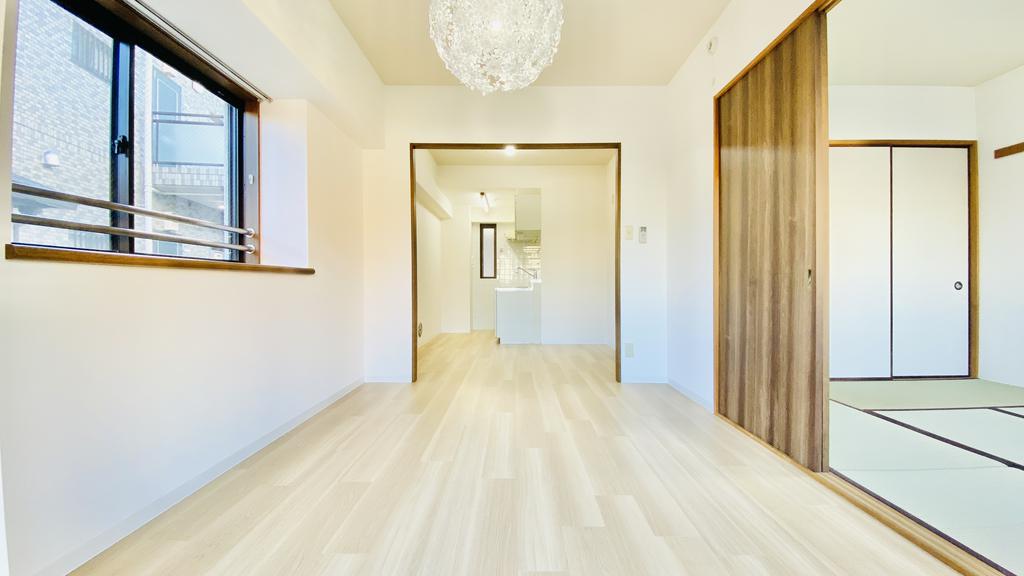 居室・リビング　※同階の別のお部屋の写真です。