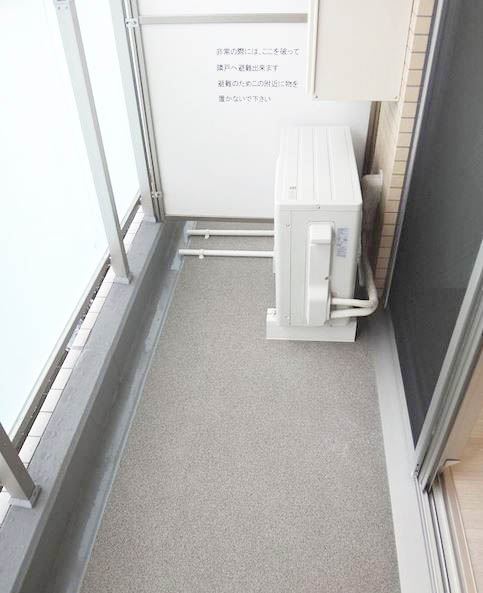 バルコニー　★洗濯物を干すスペース充分に取れます★