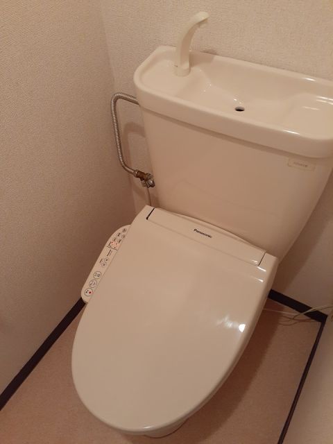 【ベルメゾンアベニールのトイレ】
