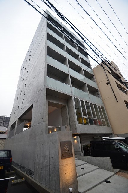 EVA takaramachiの建物外観
