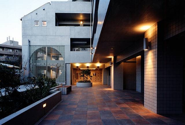 東京都中野区南台５（マンション）の賃貸物件の外観