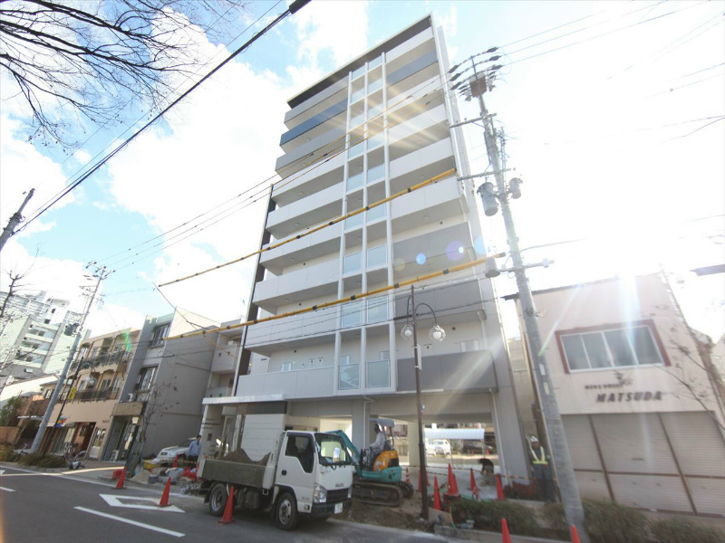 【名古屋市北区大曽根のマンションの建物外観】