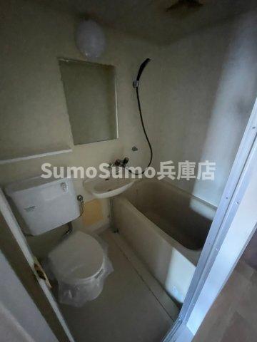 バス・シャワールーム　お風呂です