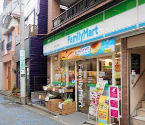 コンビニ　ファミリーマート鈴木石川町店（コンビニ）まで794m