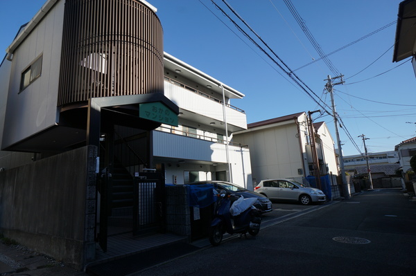 【ＣＵＢＥ山手町の建物外観】