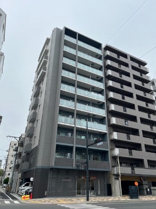 【広島市中区住吉町のマンションの建物外観】