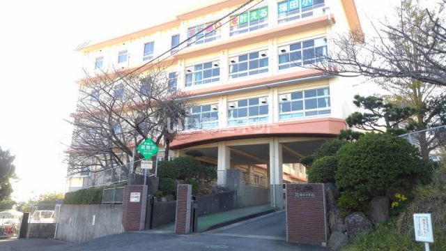 【コアマンションマリナシティ長崎Ｂ棟の小学校】