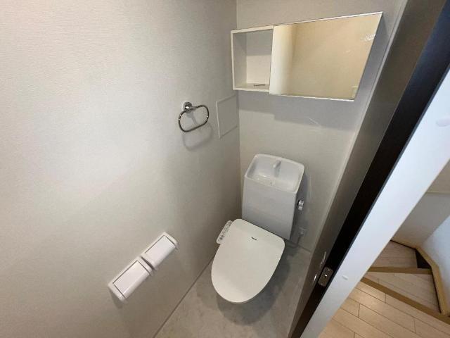 トイレ　トイレ