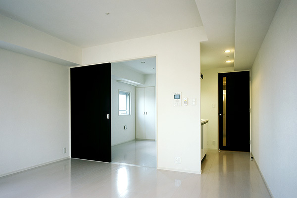 居室・リビング　※別部屋の参考写真です。