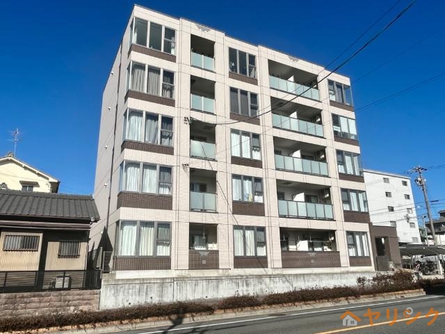 建物外観　外観写真（昼）