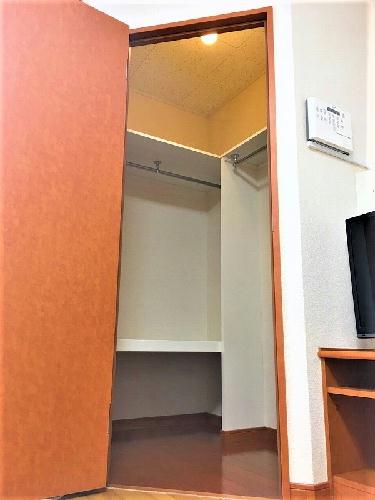 収納　大容量収納可能なウォークインクローゼット