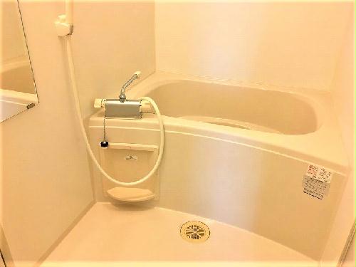 バス・シャワールーム　バス・トイレは完全個別です。