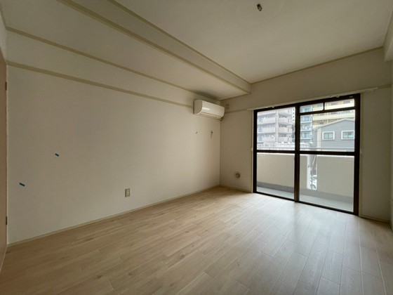 居室・リビング　※別部屋の写真です