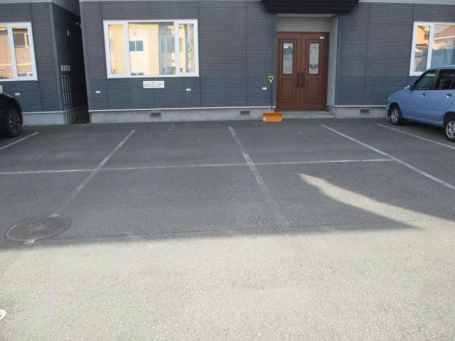 駐車場　駐車場