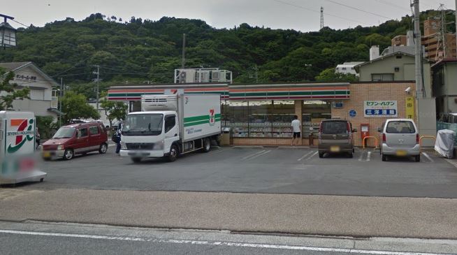 コンビニ　セブンイレブン 湯河原サンサン通り店（コンビニ）まで213m