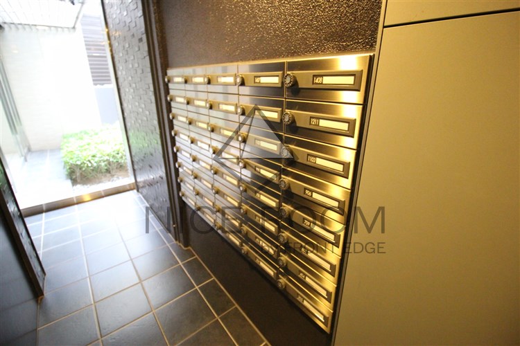 その他共有部分　エスリード大手前　メールボックス