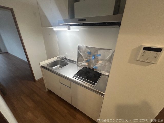 キッチン　※1階の室内写真のため、ご参考ください。