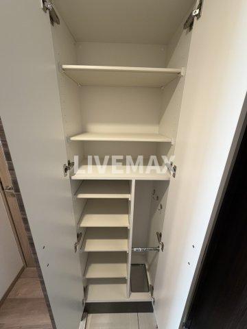 収納　※別部屋のお写真になります