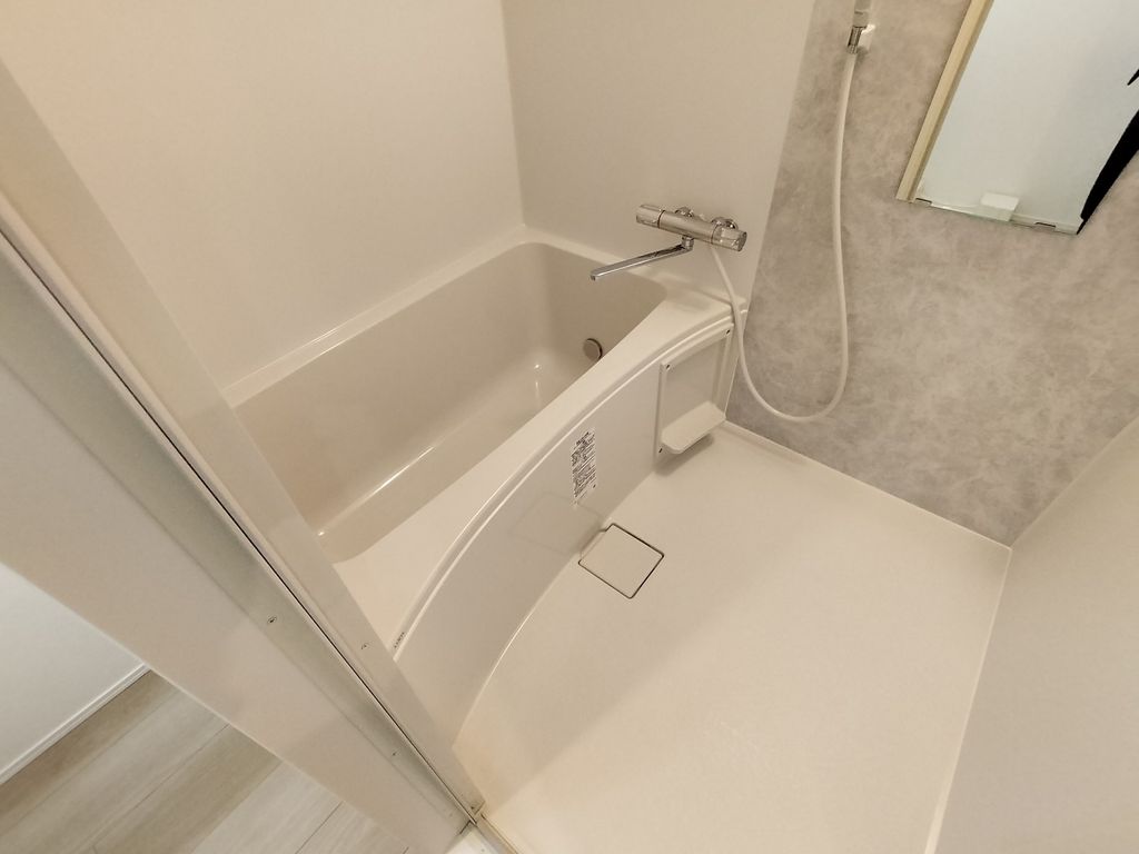 バス・シャワールーム　バス