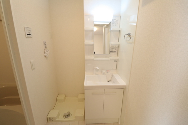 洗面設備　室内洗濯機置場★洗髪洗面化粧台