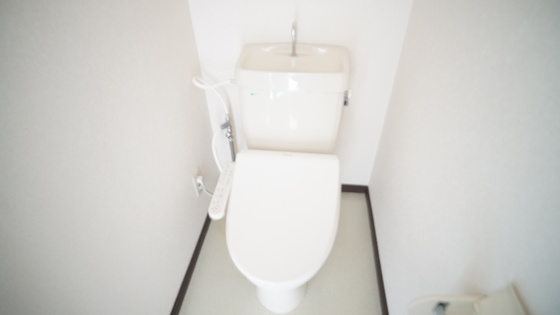 トイレ　シャワー付きトイレ