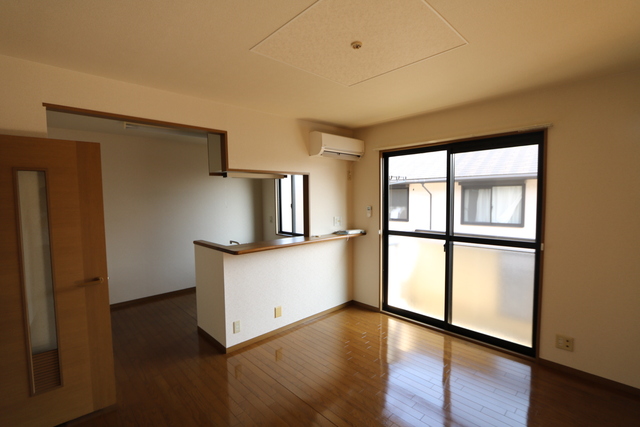 居室・リビング　☆広々リビング１１帖☆