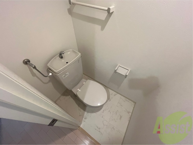 トイレ　ウォシュレット機能がついたトイレ。安心して使用できますね。