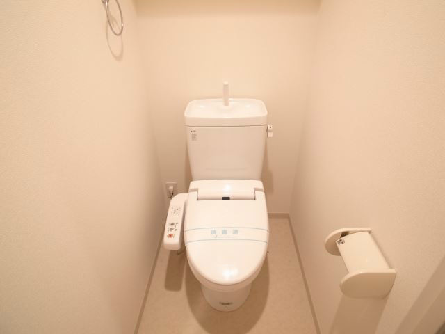 トイレ　ウォシュレット付き☆