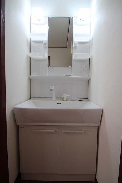 洗面設備　同物件、別号室のものです。