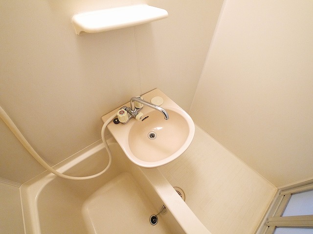 洗面設備　忙しい朝には欠かせない洗面所です