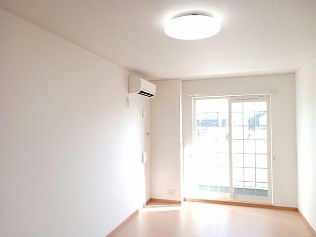 居室・リビング　ドゥメゾンＢ