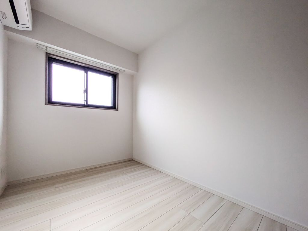 その他部屋・スペース　洋室（約４．２帖）