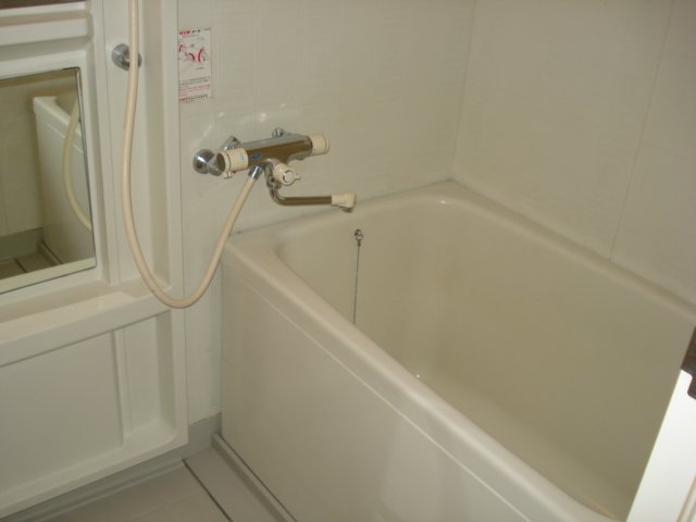 バス・シャワールーム　バス