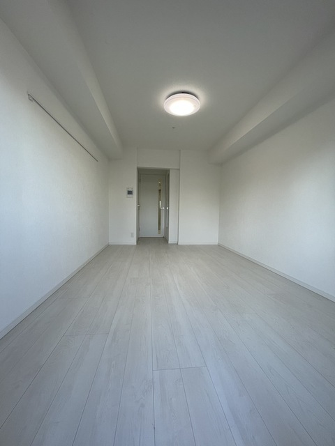 居室・リビング　室内