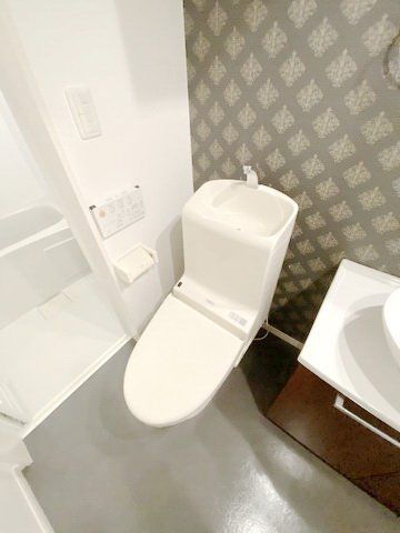 トイレ　トイレ